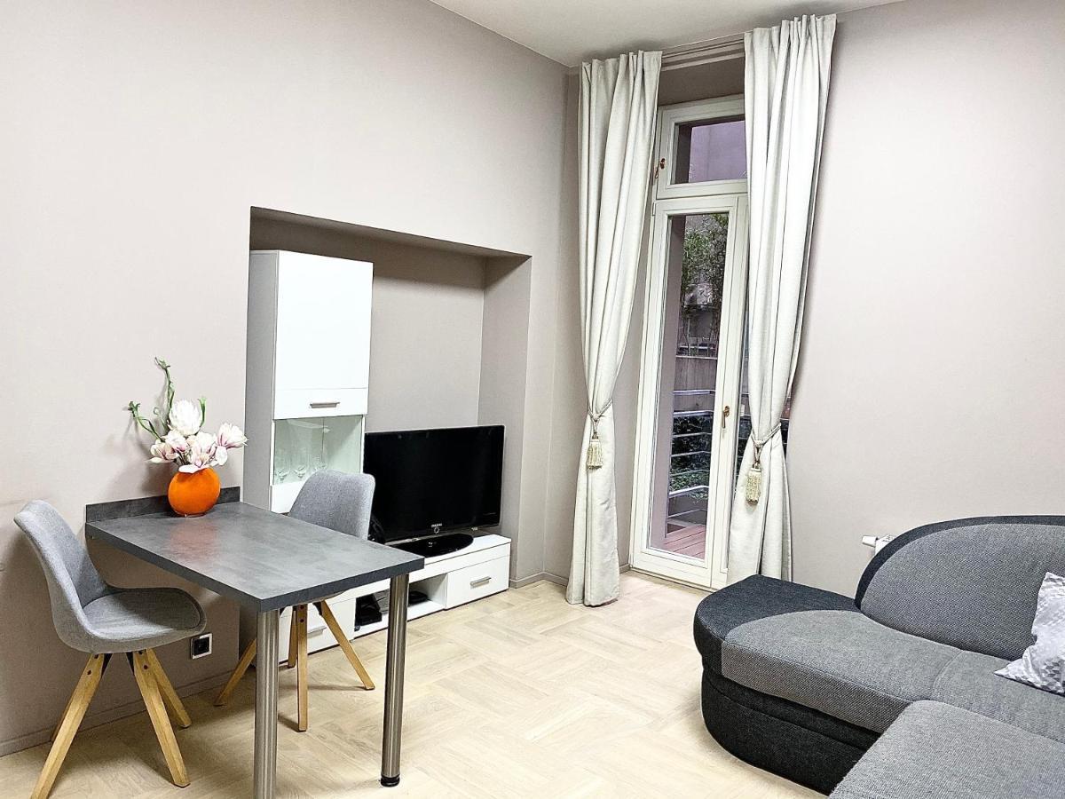 Exclusive Apartment + Best Located プラハ エクステリア 写真